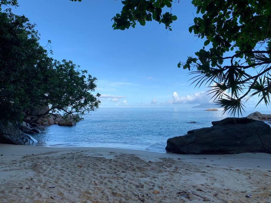Crystal Apartments Seychelles Seaview Ground Floor Glacis  외부 사진